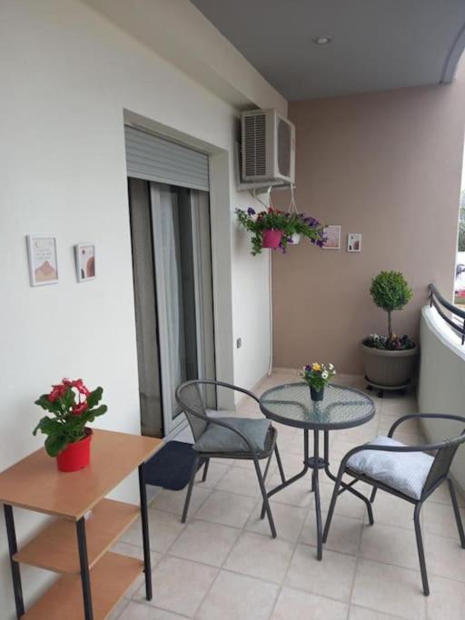 Vagelishome Apartment *